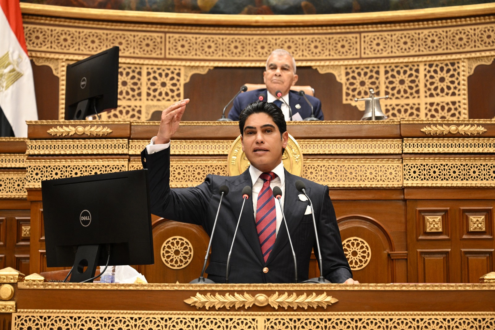 أمام الجلسة العامة.. النائب أحمد أبو هشيمة يجيب على أبرز استفسارات نواب “الشيوخ” حول خطة التنمية الاقتصادية والاجتماعية