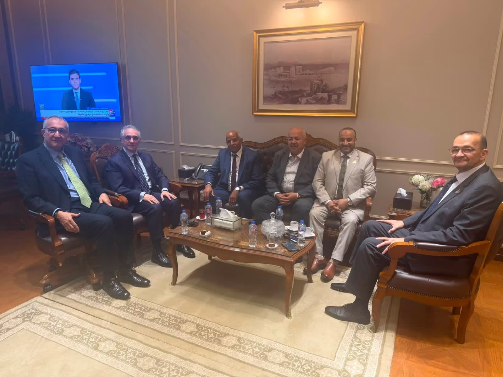 وفد من “حماة الوطن” بالمنيا يزور وزير العدل و أعضاء الوفد : وجود وزير يتمتع بخبرة سياسية يعزز الثقة في مسار الإصلاح