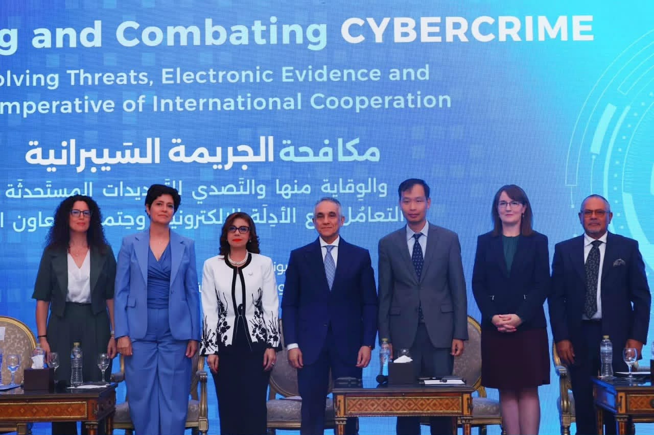 وزير العدل يفتتح مؤتمراً حول مكافحة الجريمة السيبراني