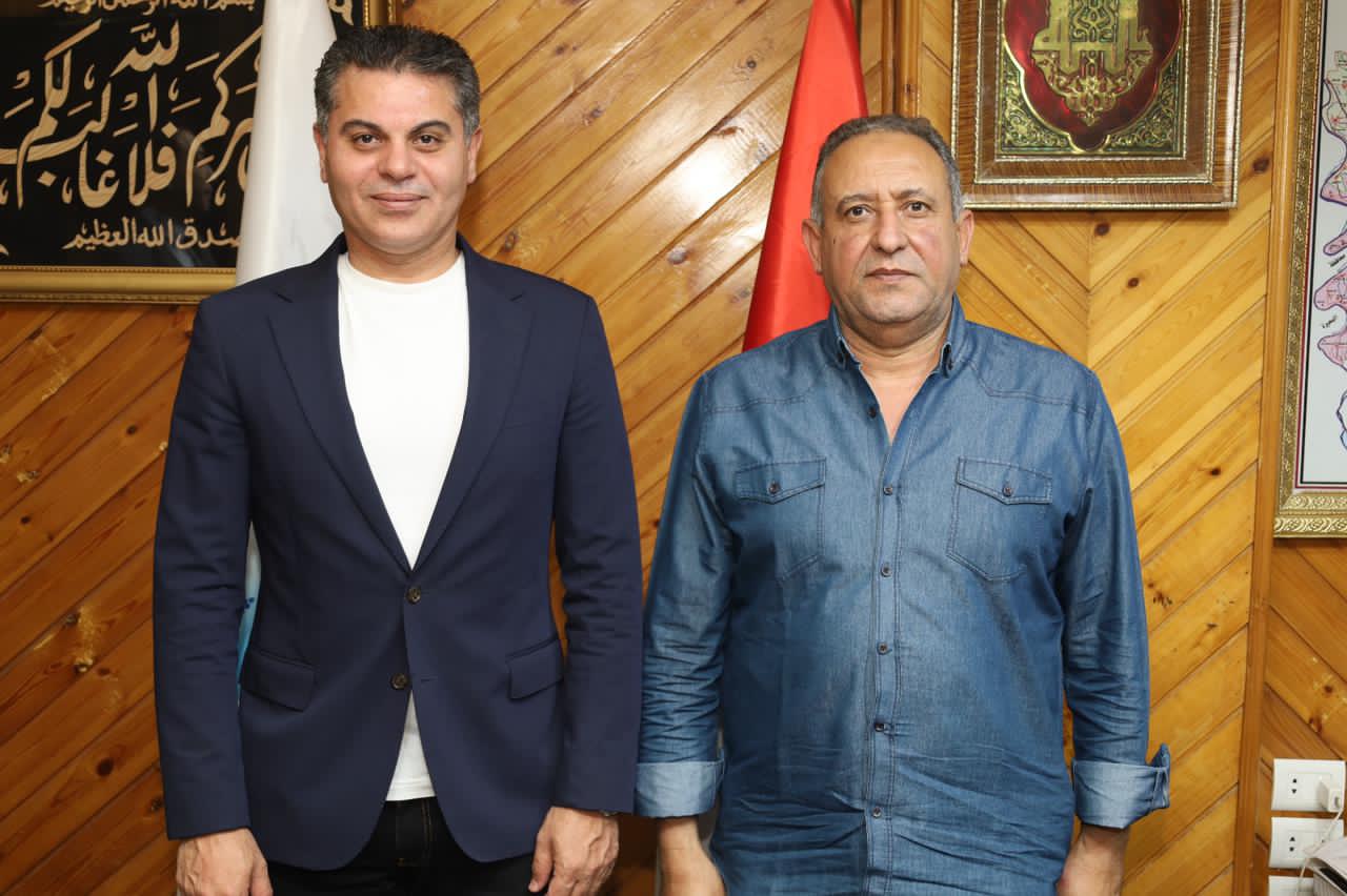النائب مجدي البري يناقش مطالب أهالي طنطا مع رئيس شركة مياه الغربية ويؤكد سرعة تنفيذ المشروعات النائب مجدي البري يناقش مطالب أهالي طنطا مع رئيس شركة مياه الغربية ويؤكد سرعة تنفيذ المشروعات