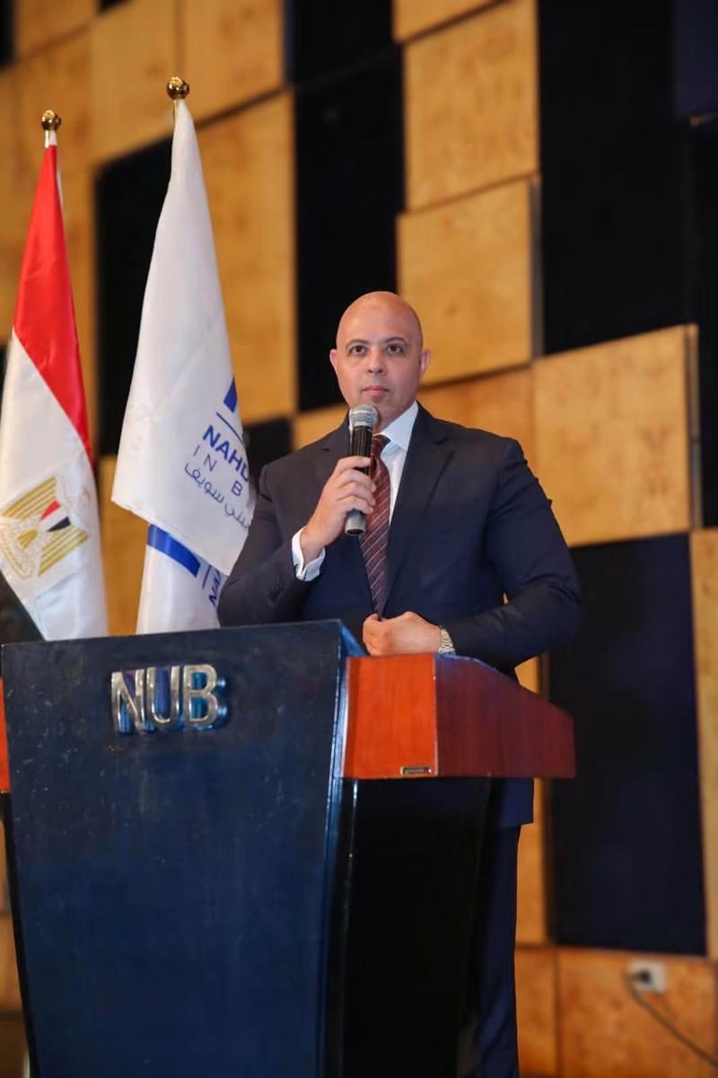 عميد كلية إدارة الأعمال بجامعة النهضة يهنئ الخريجين ويؤكد: نواصل إعداد كوادر قادرة على قيادة المستقبل