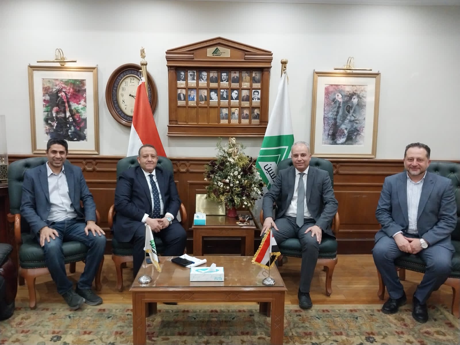 نقيب المهندسين يلتقي عميد هندسة عين شمس لبحث تعزيز التعاون المشترك وتطوير التعليم الهندسي نقيب المهندسين يلتقي عميد هندسة عين شمس لبحث تعزيز التعاون المشترك وتطوير التعليم الهندسي