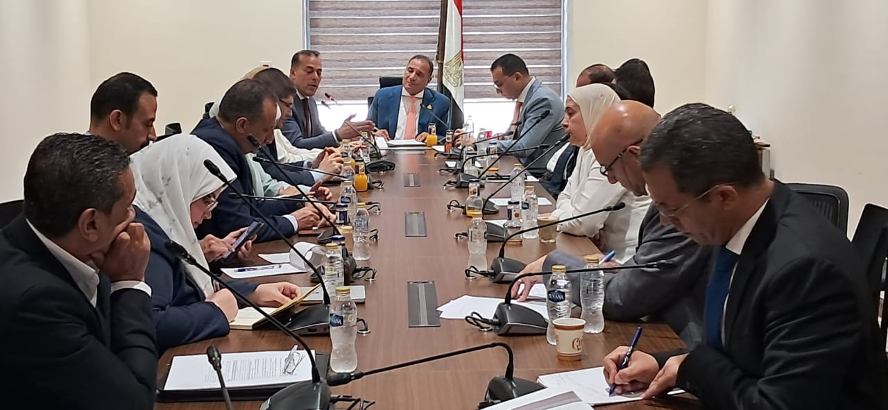 لجنة الشئون العربية بمجلس النواب تناقش دعم مكانة الجامعات المصرية وتيسير التحاق أبناء المصريين بالخارج لجنة الشئون العربية بمجلس النواب تناقش دعم مكانة الجامعات المصرية وتيسير التحاق أبناء المصريين بالخارج