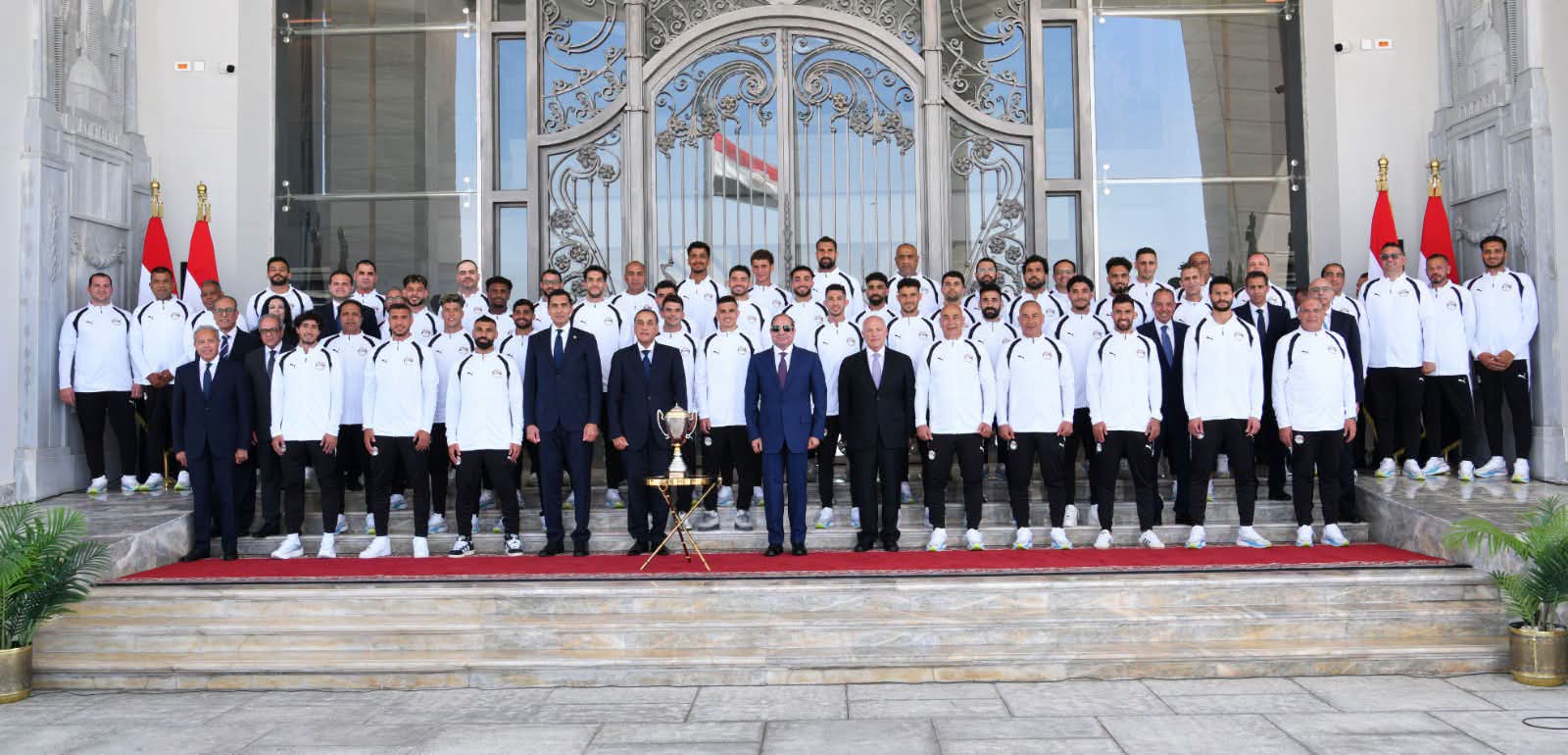 النائب حسن عمر حسنين: تكريم الرئيس والشعب المصري للمنتخب الوطني يجسد قيمة الإنجاز