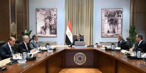 مدبولي: ضياء رشوان يقود رؤية شاملة لتطوير المنظومة الإعلامية