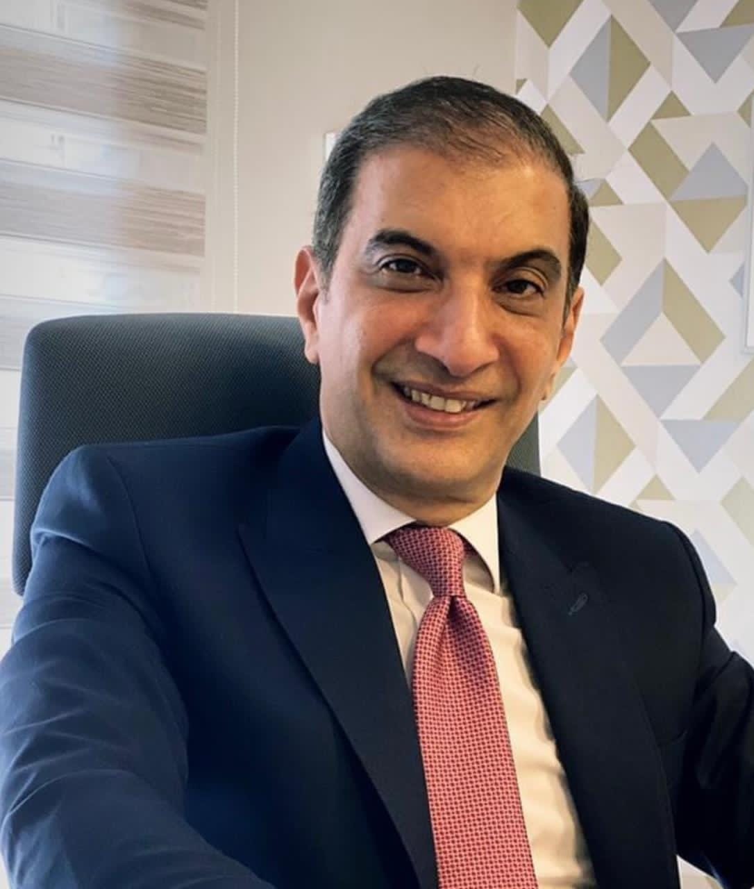 أحكام بالحبس لمدة إجمالية تصل إلى عشر سنوات في نزاع على ميراث تتجاوز قيمته 283 مليون دولار
