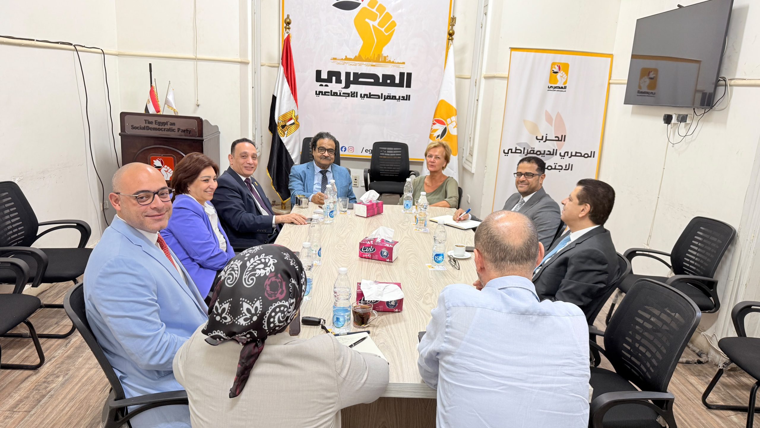 المصري الديمقراطي الاجتماعي يستقبل سفيرة الاتحاد الأوروبي بالقاهرة لبحث سبل تعزيز التعاون