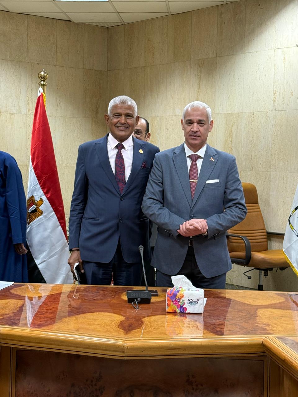 بدران: «المواطن مش هيدفع ثمن خلل إداري أو نقص دواء».. واستجابة سريعة من رئيس جامعة أسيوط لمطالب النواب