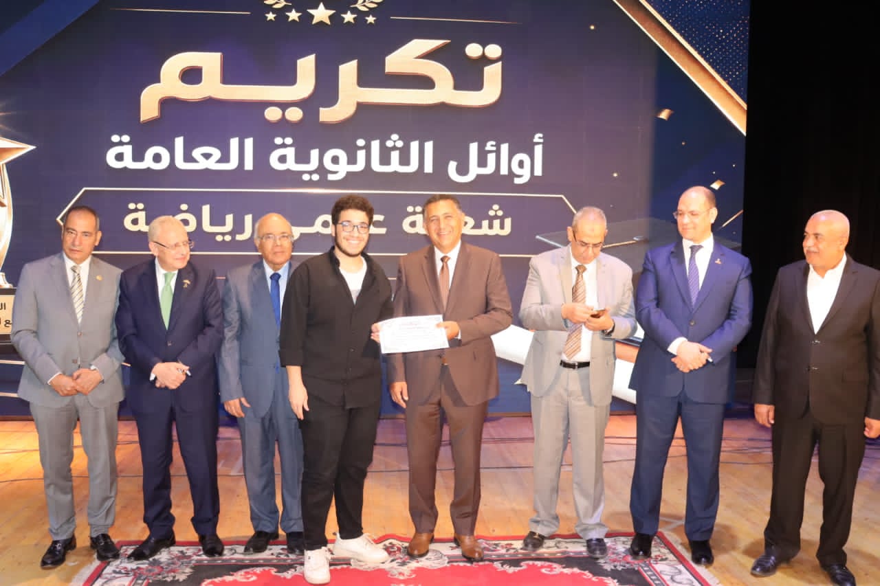 النائب مصطفى مجاهد: تكريم المتفوقين رسالة تقدير.. والاستثمار الحقيقي يبدأ من بناء الإنسان