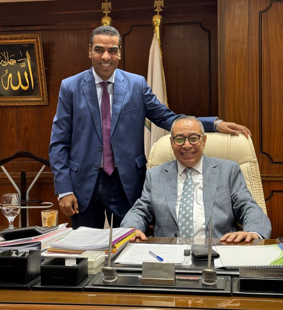 شركة حلوان للأسمدة توزع 3000 حقيبة مدرسية على الأسر الأولى بالرعاية وذوي الهمم بالمناطق المجاورة