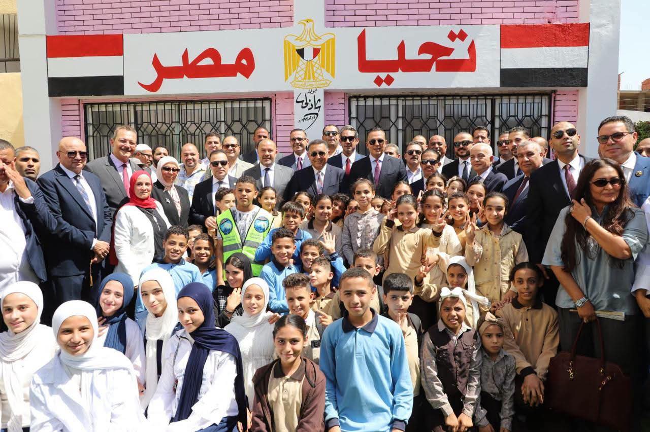 في ثاني جولات محافظة القليوبية.. قيادات «مستقبل وطن» تشهد افتتاح قافلة طبية كبرى تضم 15 عيادة بقرية سنديون، وتقديم العلاج المجاني للمرضى