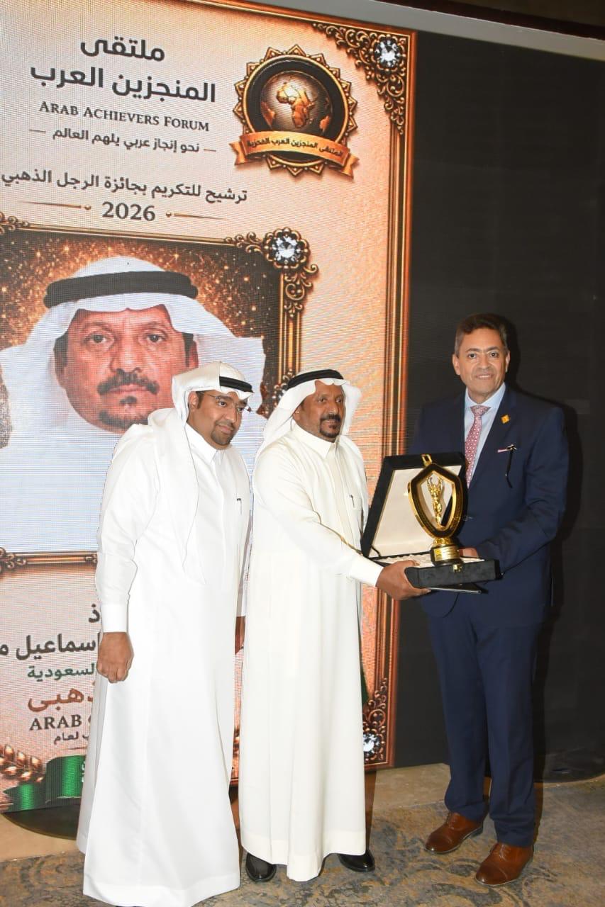 ٣٦ عامًا من العطاء تتوج عبد الإله المباركي «رجلًا ذهبيًا» وسفيرًا للنوايا الحسنة دوليًا