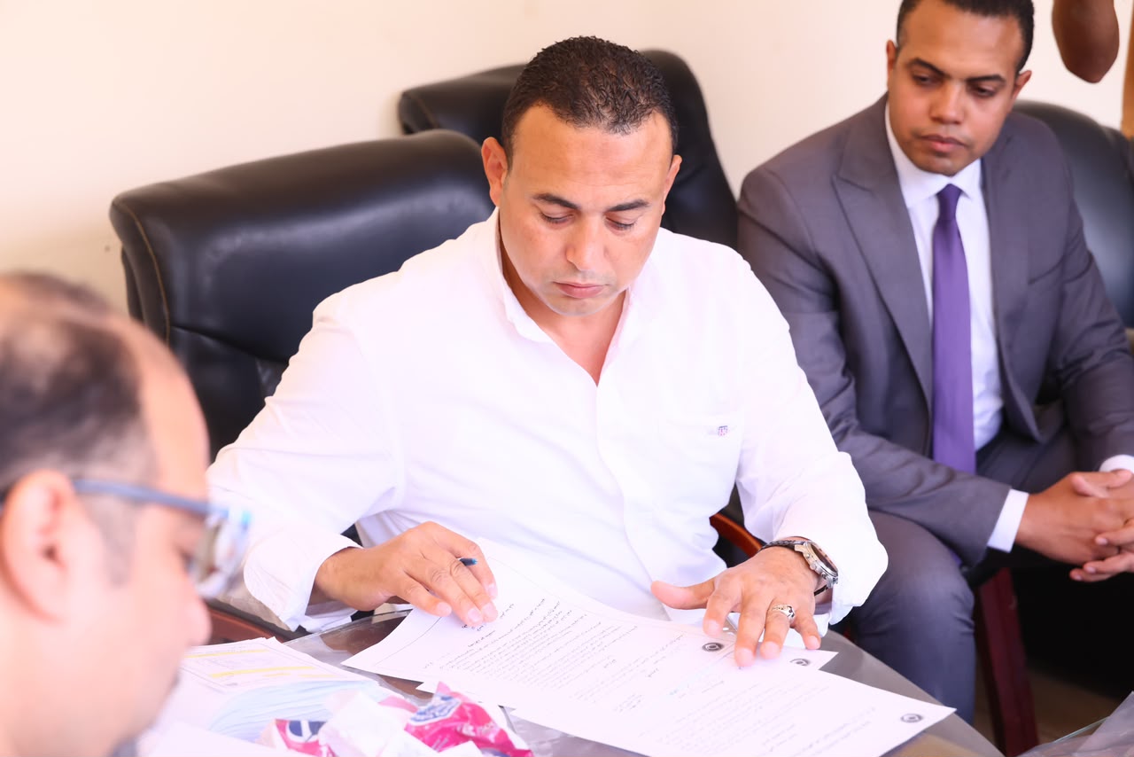 بشعار ” الترسانة بيتنا.. وأعضاؤه أسرتنا»..محمد أبوعوض يتقدم بأوراق ترشحه لعضوية مجلس إدارة نادي الترسانة فوق السن