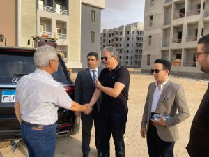 نقيب الإعلاميين يتفقد مشروع «ديارنا» بالعبور الجديدة تمهيدًا لتسليم الوحدات للأعضاء