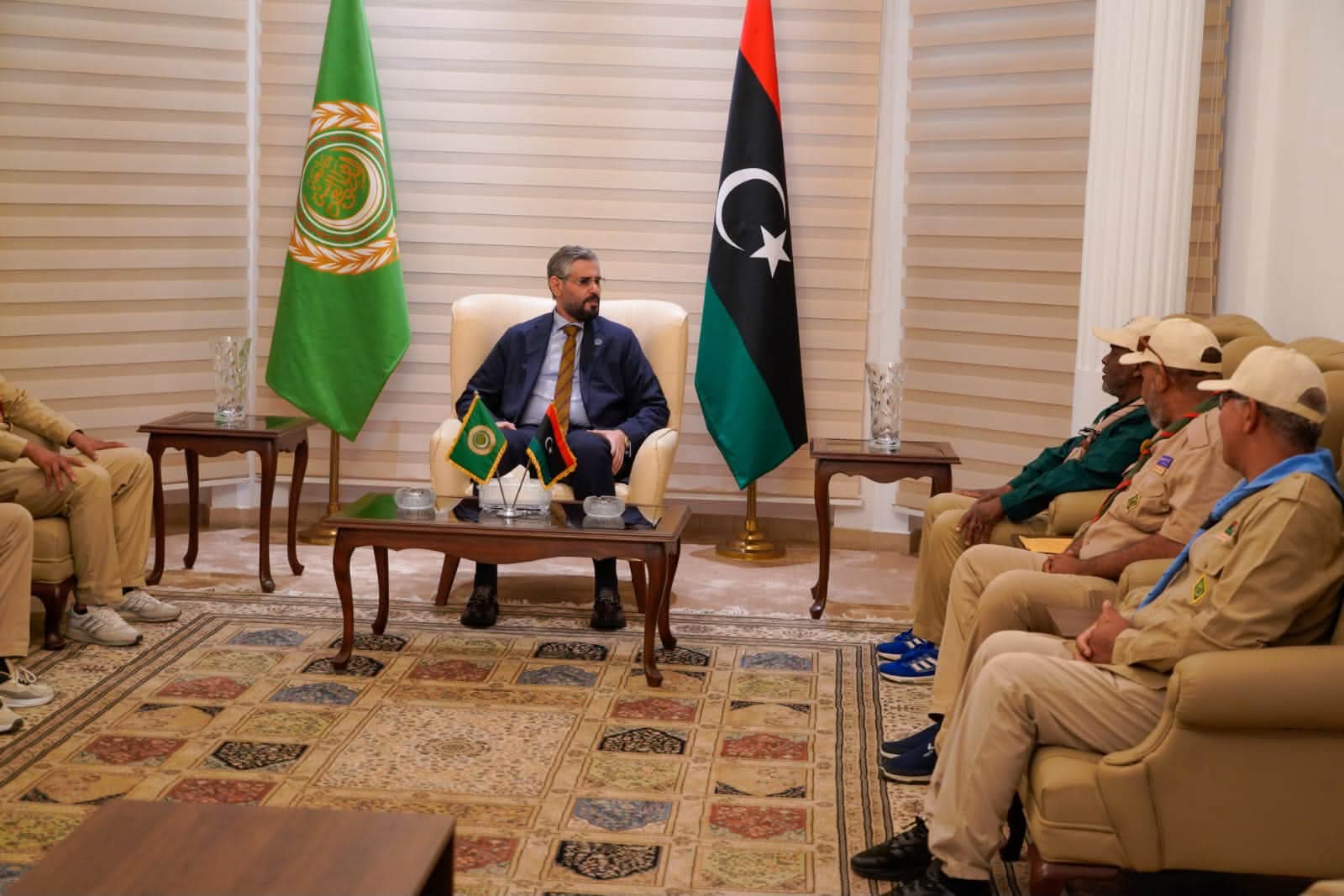 سفير ليبيا بالقاهرة يلتقي وفد «فوج الجديد» الكشفي من سبها