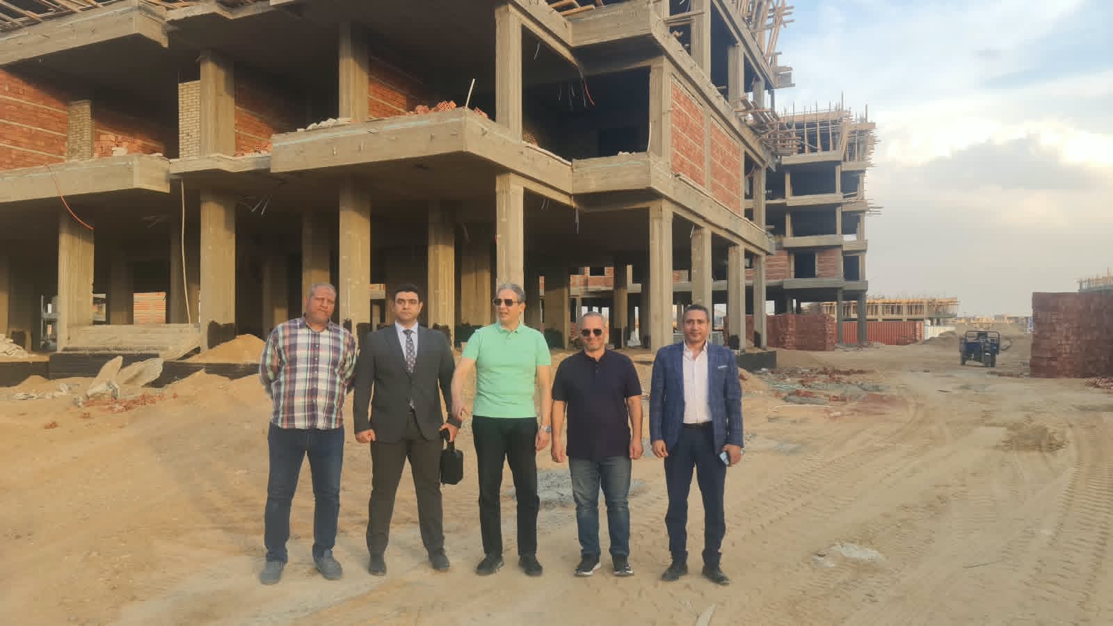 نقيب الإعلاميين يتفقد مشروع «ظلال» بمدينة الشروق تمهيدًا لبدء إجراءات الحجز للأعضاء