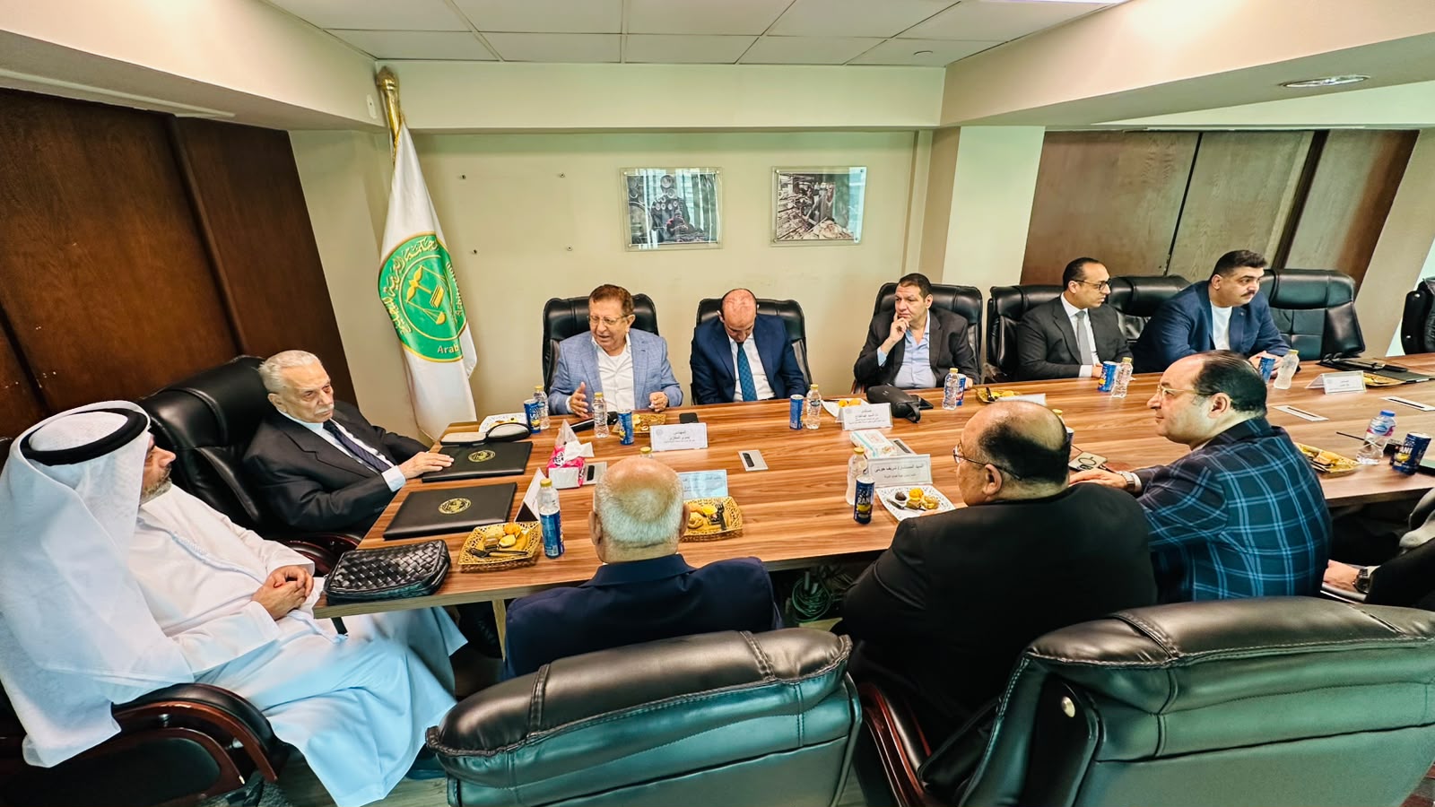المحكمة العربية للتحكيم توقّع مذكرة تفاهم مع جمعية الإمارات للمحامين والقانونيين لتعزيز التعاون القانوني العربي