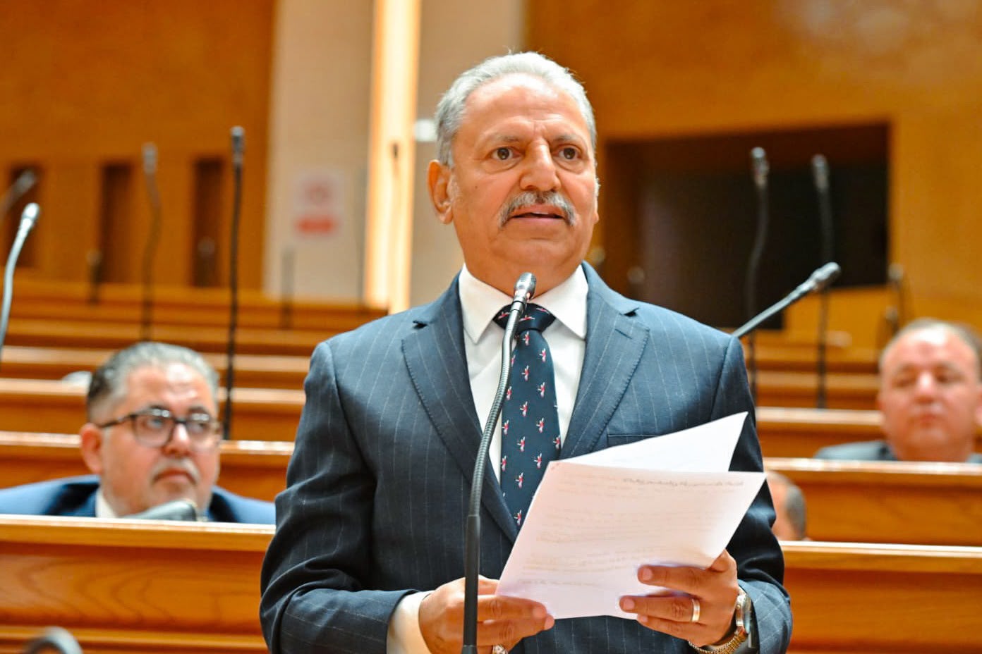 دفاع النواب : الرئيس السيسي «القوي الأمين» اخرس ألسنة المغرضين وصان الدستور ورسخ نقطة تحول للمسار السياسي
