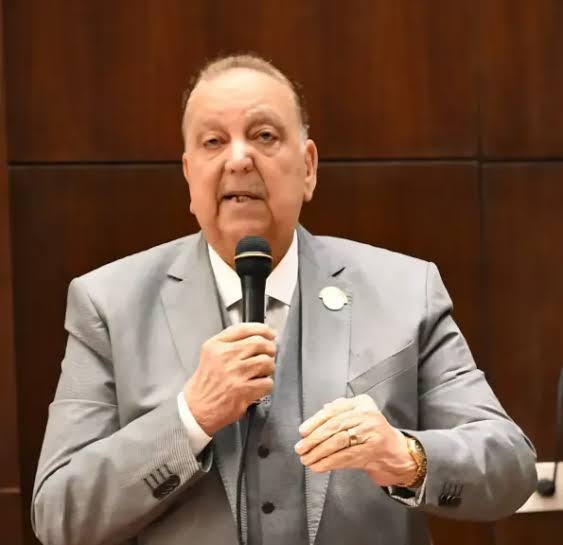 د. نبيل دعبس يطالب بتسريع التنمية ومواجهة البيروقراطية: صندوق لتحفيز الموظفين وتفعيل مسؤولية متخذ القرار